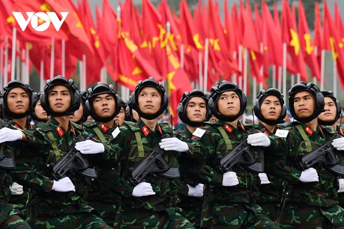 Armored tank soldiers take part in the military parade rehearsal at the National Military Training Center 4 on March 13 afternoon.