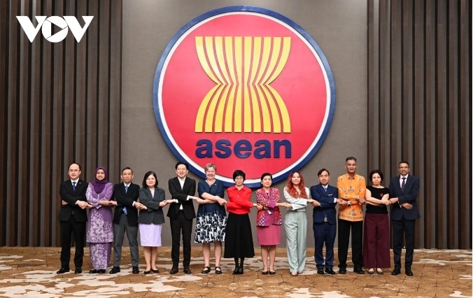 Vietnam co-chairs 4th ASEAN-UK Joint Cooperation Committee meeting