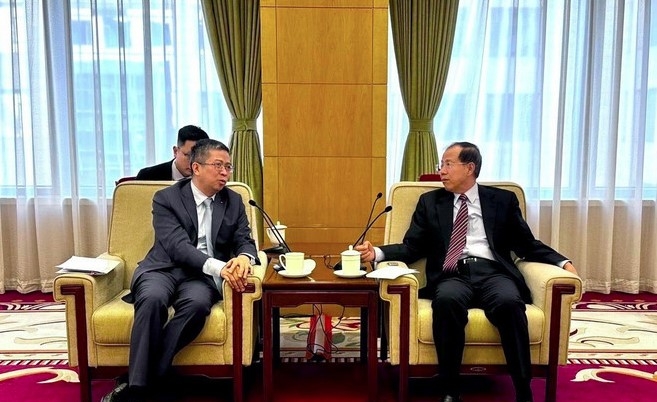 Vietnamese Ambassador to China Pham Thanh Binh and Fu Ziying, Vice Chairman of the Foreign Affairs Committee of the National People's Congress (NPC)