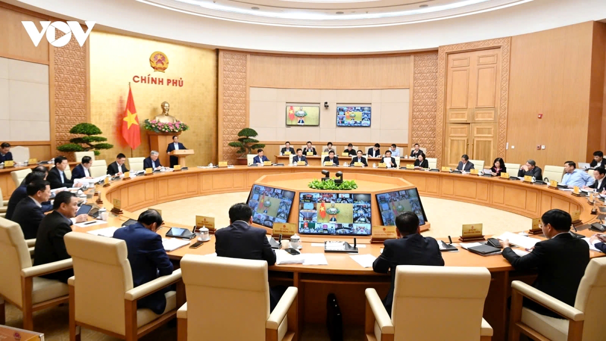 An overview of the regular Government meeting for February in Hanoi on March 5