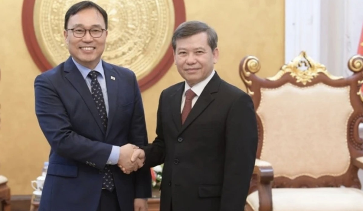 Chief Justice of the Supreme People’s Court Le Minh Tri hosted a reception for RoK Ambassador to Vietnam Choi Young-sam on March 4.