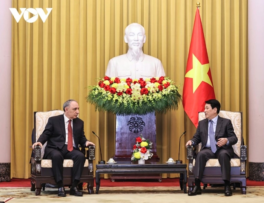 State President Luong Cuong (R) host Prosecutor General of Azerbaijan Kamran Bayram Aliyev
