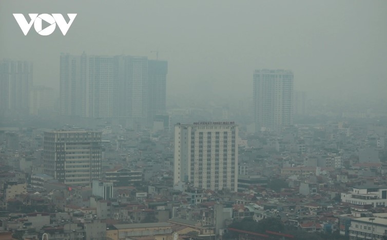 Air quality in Hanoi reaches worst levels worldwide again 