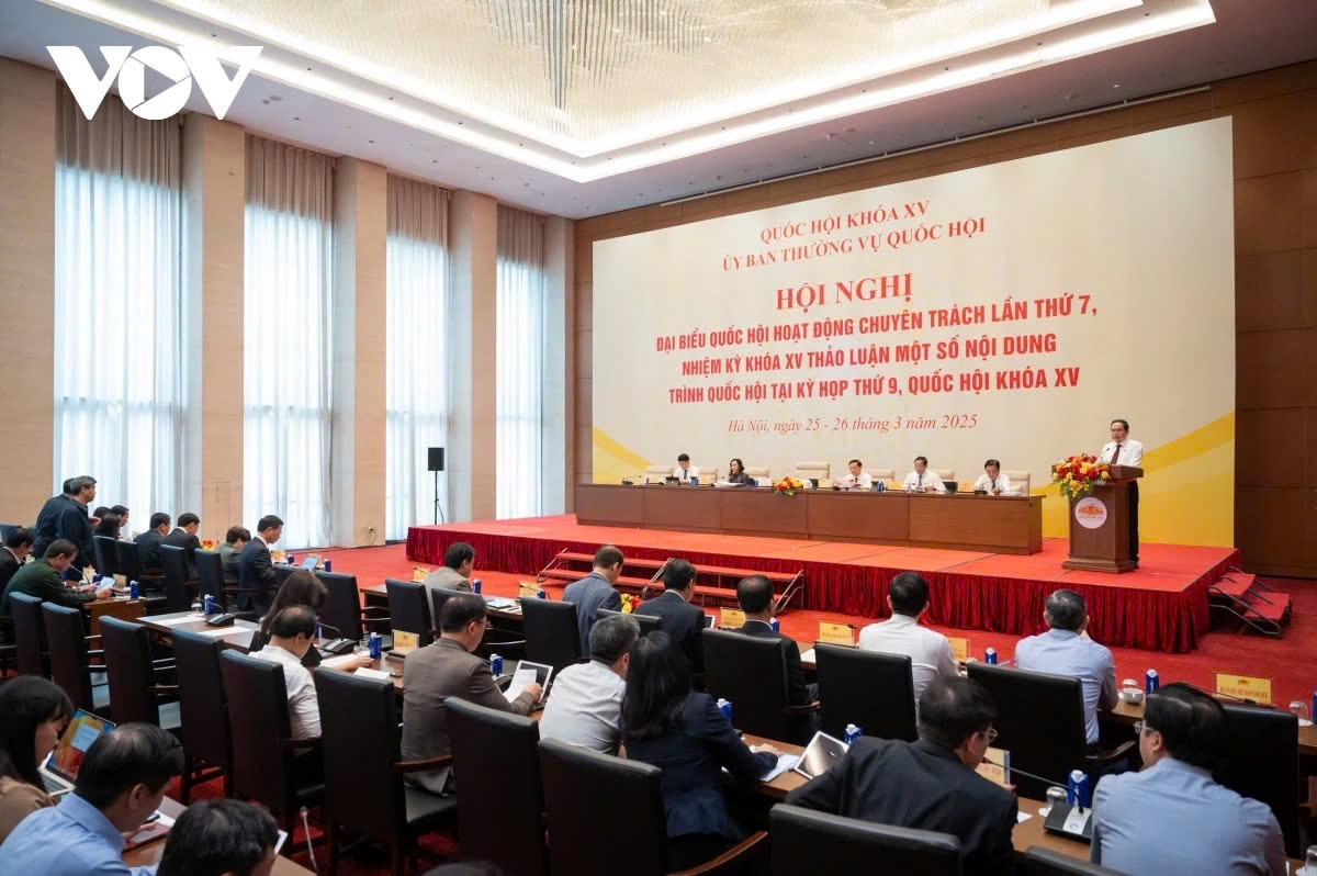 National Assembly Chairman Tran Thanh Man speaks a conference of full-time deputies to the National Assembly in Hanoi on March 25