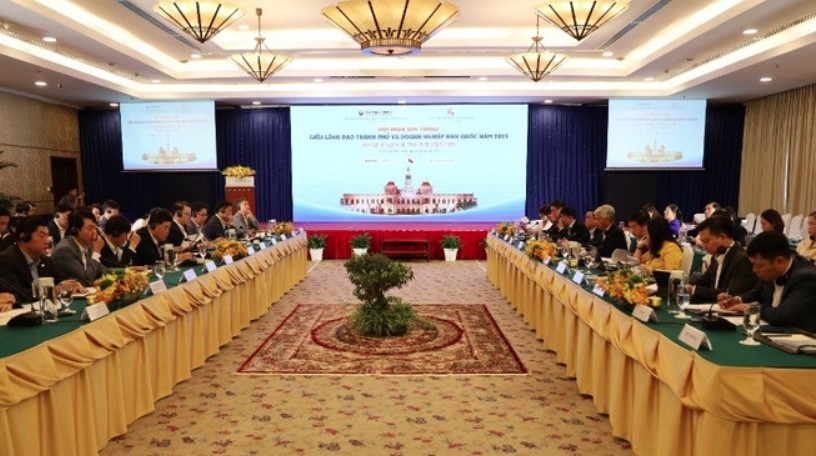 Participants at the dialogue (Photo: nhandan.vn)