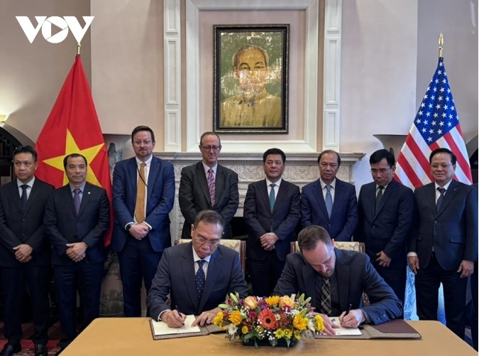 The Vietnam National Petroleum Group (Petrolimex) and Marquis Energy sign MoU on cooperation framework for biofuel trade and import facilitation
