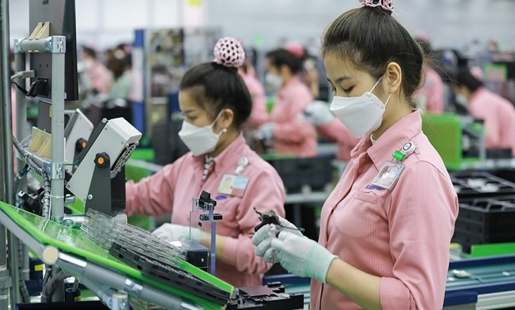 The United States is the largest consumer of Vietnamese phones and components over the past two months. (Photo: congthuong.vn)