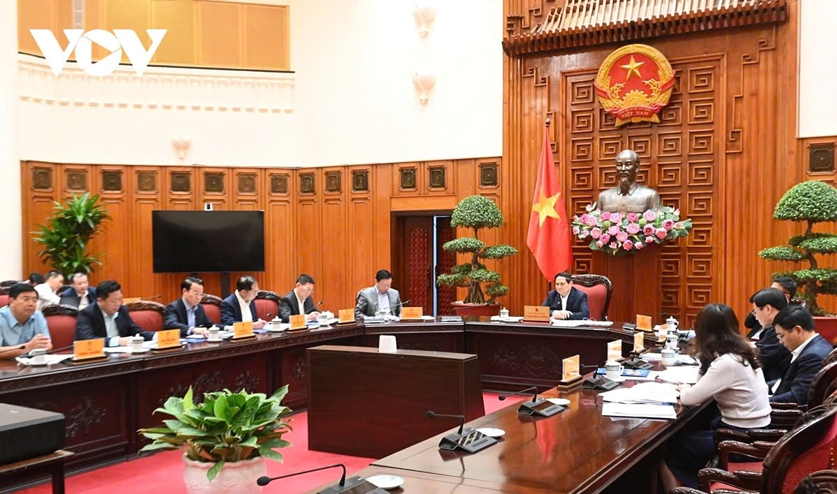 Prime Minister Pham Minh Chinh chairs a Government meeting on March 3 to examine preparations for hosting the 30th Asia-Pacific Economic Cooperation (APEC) Economic Leaders’ Meeting in 2027.