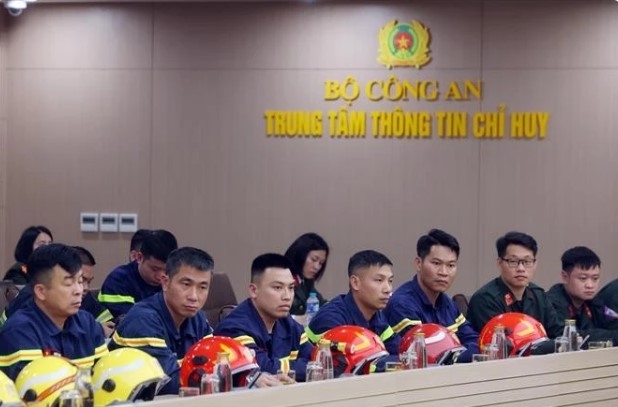 The Ministry of Public Security has deployed a 26-member emergency response team to Myanmar to assist the country in search and rescue efforts.