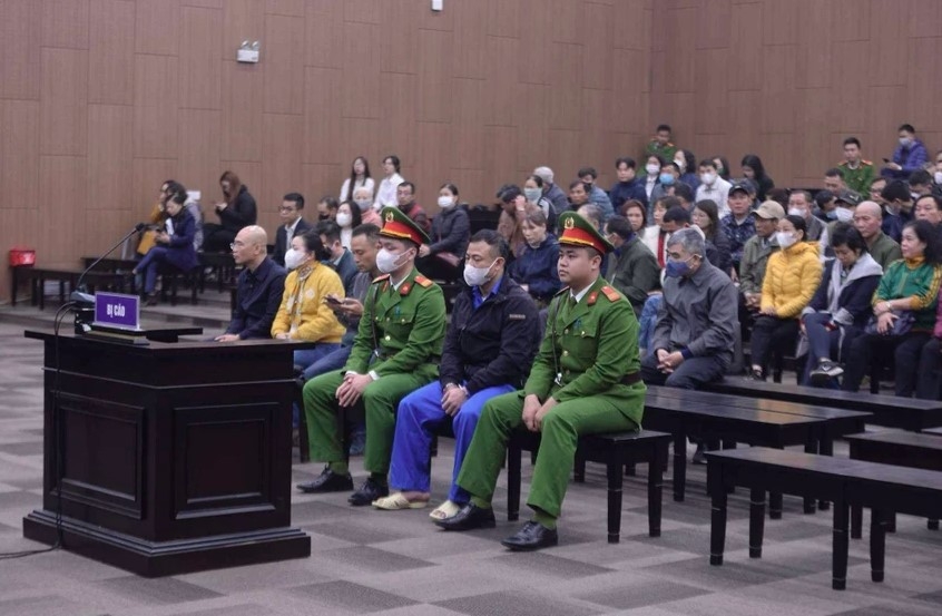 Defendants at the trial (Photo: plo.vn)
