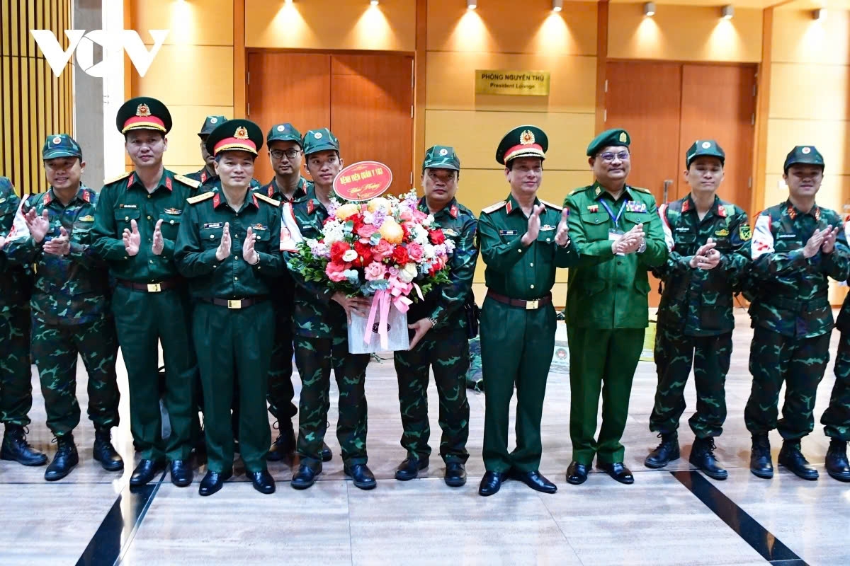 The Vietnamese rescue team, in coordination with rescue forces from Myanmar and Turkey, have successfully rescued a 26-year-old man trapped under the rubble after five days of the earthquake.