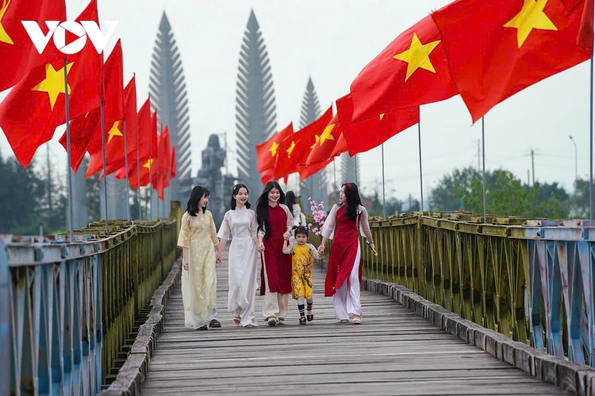 Today, the area around the bridge has been transformed into a historical site, attracting visitors who wish to pay homage to the sacrifices made during the war and to reflect on the nation's journey to reunification.