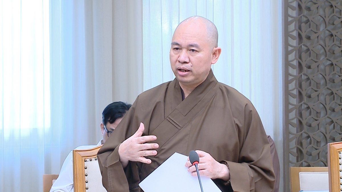 Most Venerable Thich Duc Thien, vice president and general secretary of the Vietnam Buddhist Sangha (VBS)’s Executive Council, talks about preparations for the UN Day of Vesak 2025. (Photo: VGP)