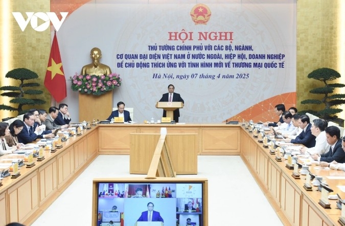 Prime Minister Pham Minh Chinh chairs the conference