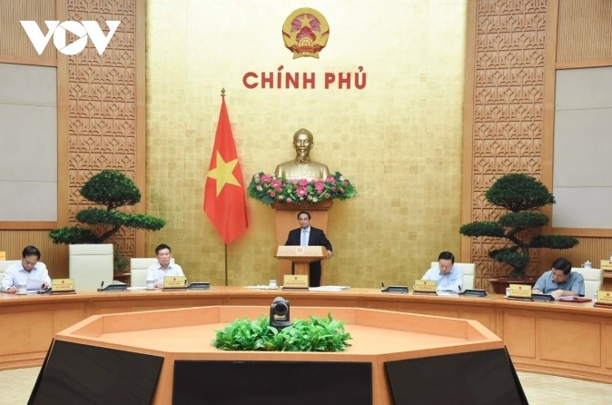 PM Pham Minh Chinh chairs the lawmaking session on April 18 in Hanoi