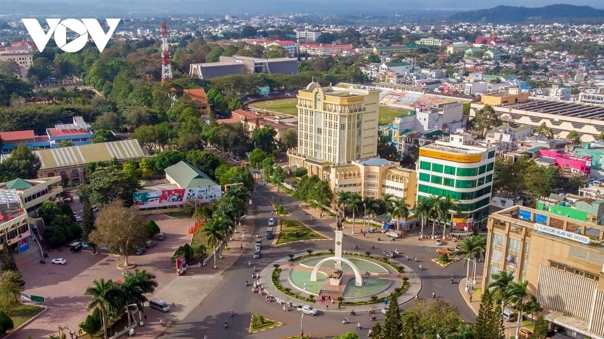 Vietnam will soon apply the two-tier local government model by eliminating the district level administrative units.