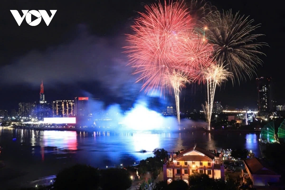 A spectacular fireworks display lights up Ho Chi Minh City's night skies ahead of Victory Day (April 30)