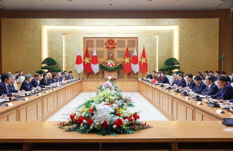 The two PMs consent to deepen economic cooperation, considering this the core pillar of the relationship, and to promote sustainable economic linkages.