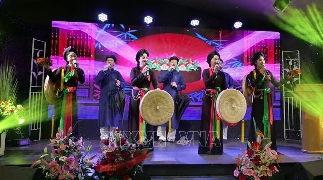 A Quan ho (love duet) singing performance at the event
