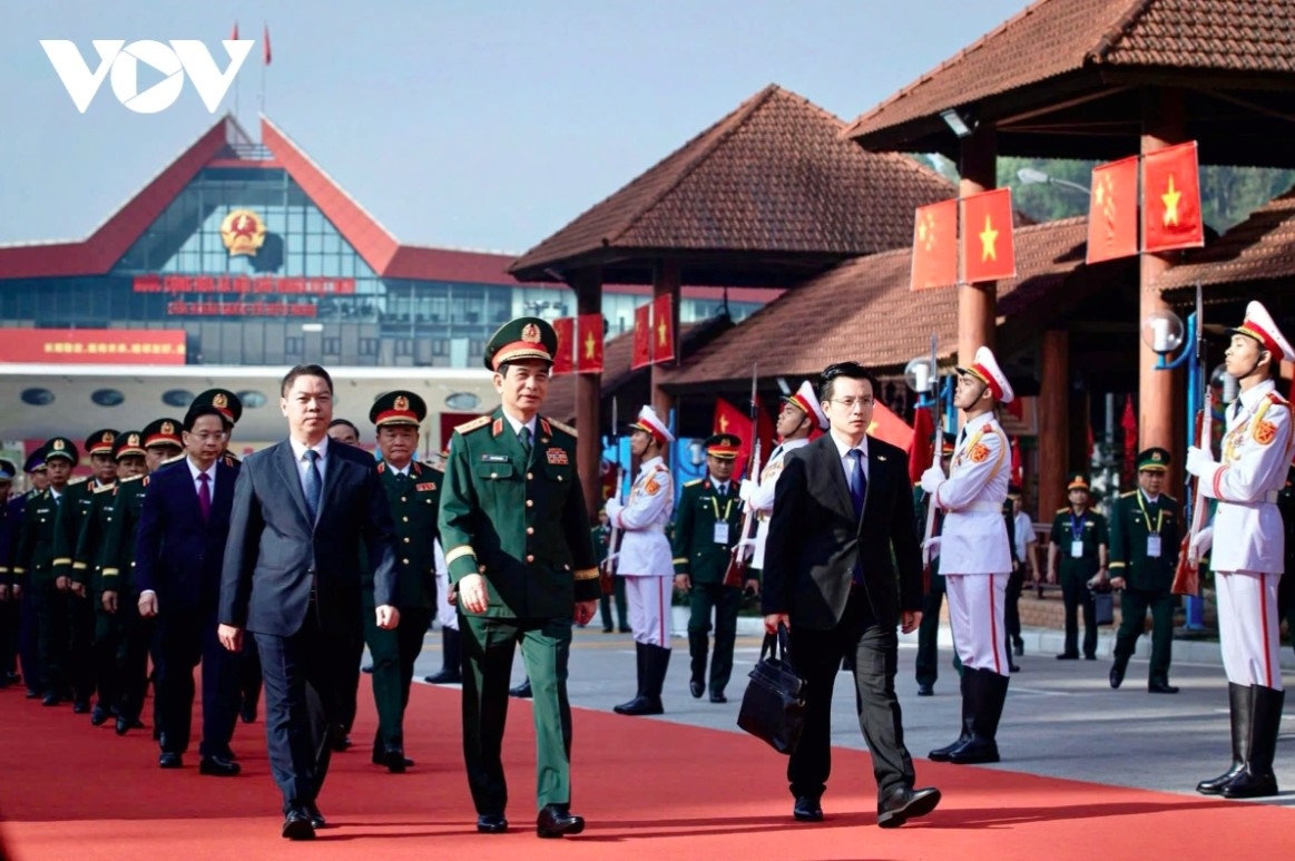 The Vietnamese delegation led by Minister Phan Van Giang moves to China to take part in the ninth Vietnam–China border defence friendship exchange.