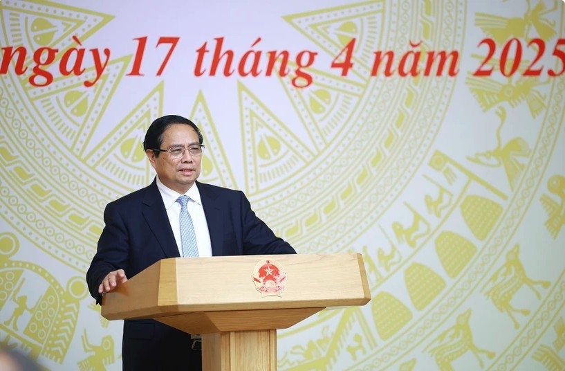 PM Pham Minh Chinh speaks at the meeting
