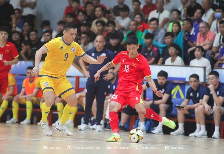 Vietnam holds Kazakhstan to draw in second leg (Photo: VFF)