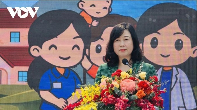 Minister of Health Dao Hong Lan speaks at the event