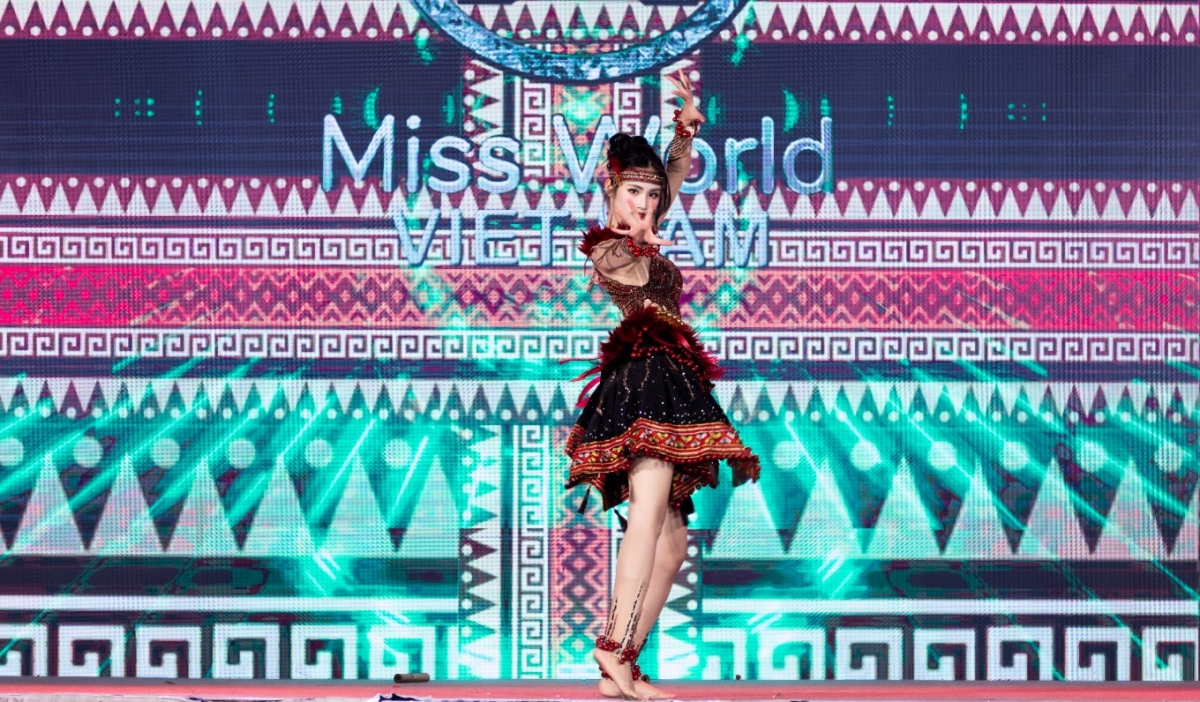 Y Nhi will introduce Central Highlands region’s dance at Miss World 2025. (Photo: plo.vn)