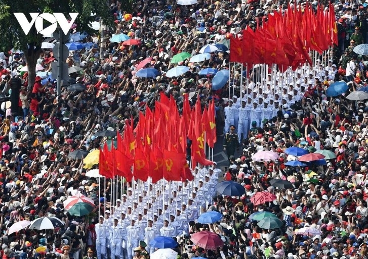 A grand anniversary marking the 50th anniversary of southern liberation and national reunification is held in Ho Chi Minh City on April 30.