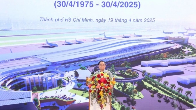 PM Chinh says newly launched and inaugurated projects hold special significance across economic, political, social, security, and international integration aspects.