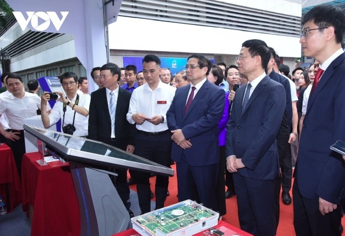 PM Pham Minh Chinh urges igniting national aspirations and promoting creativity throughout the political system and among the people.