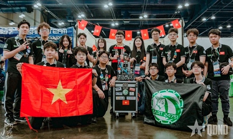 The Vietnamese team at the competition (Photo: QDND)