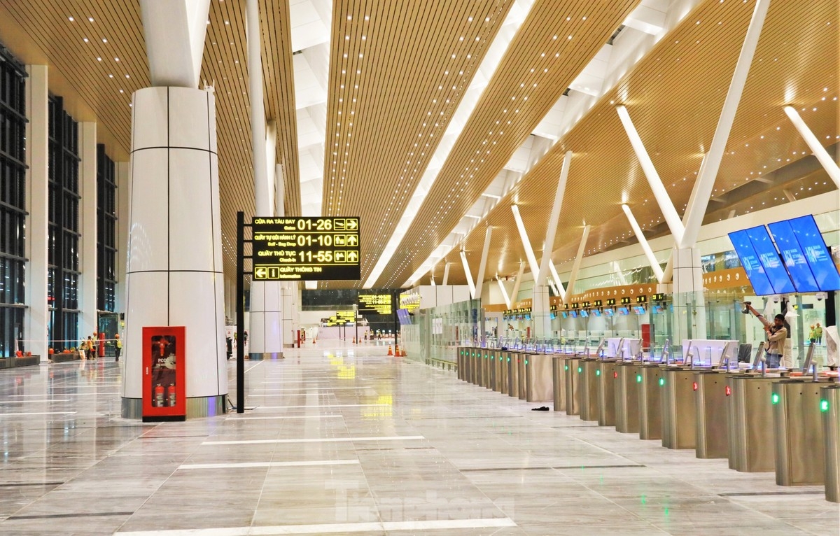 Terminal T3 will be officially put into operation on April 19 in celebration of the 50th anniversary of the Liberation of the South and National Reunification Day.