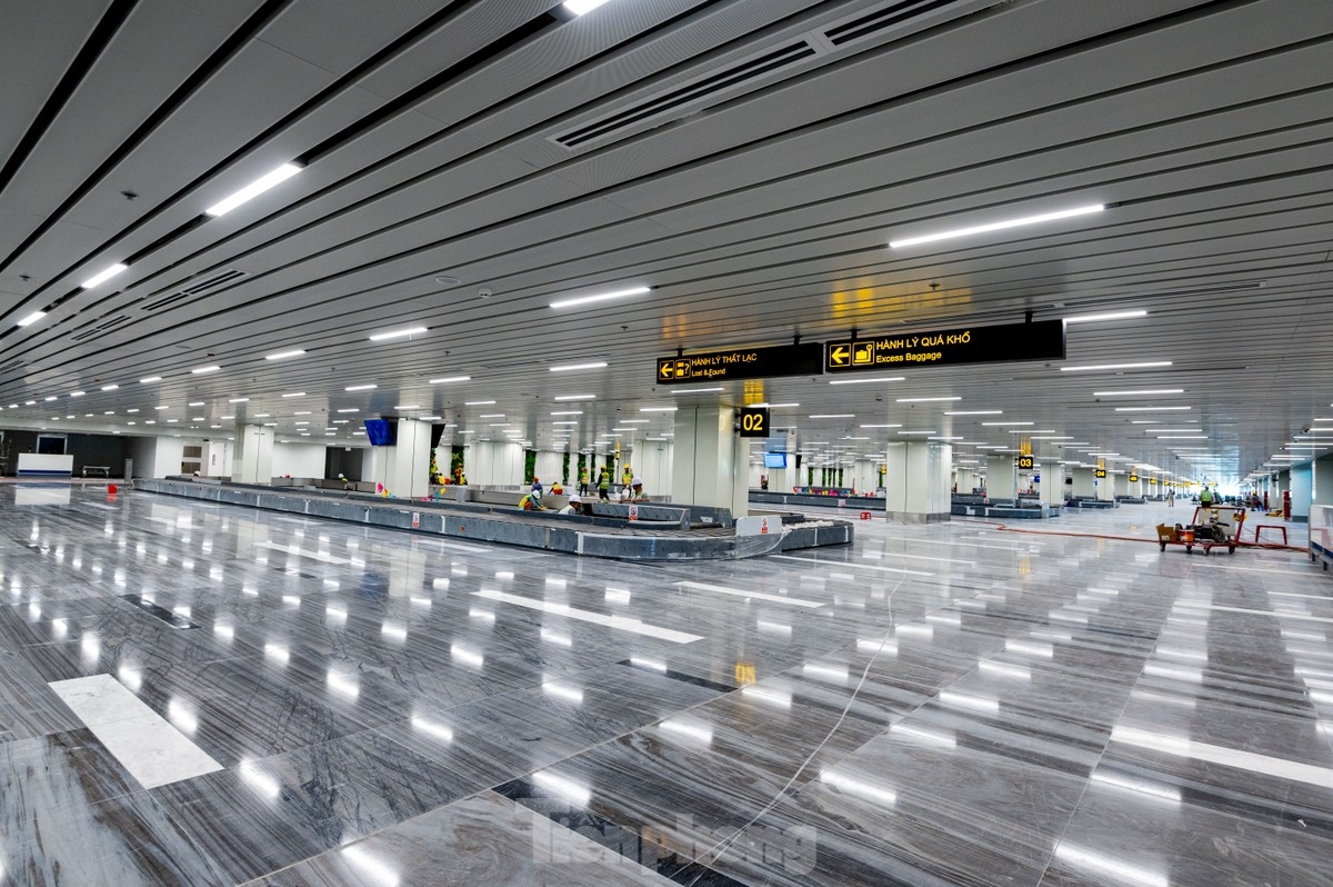 All Vietnam Airlines and VietJet Air domestic flights will move to Terminal T3 after it will be put into operation on April 19.