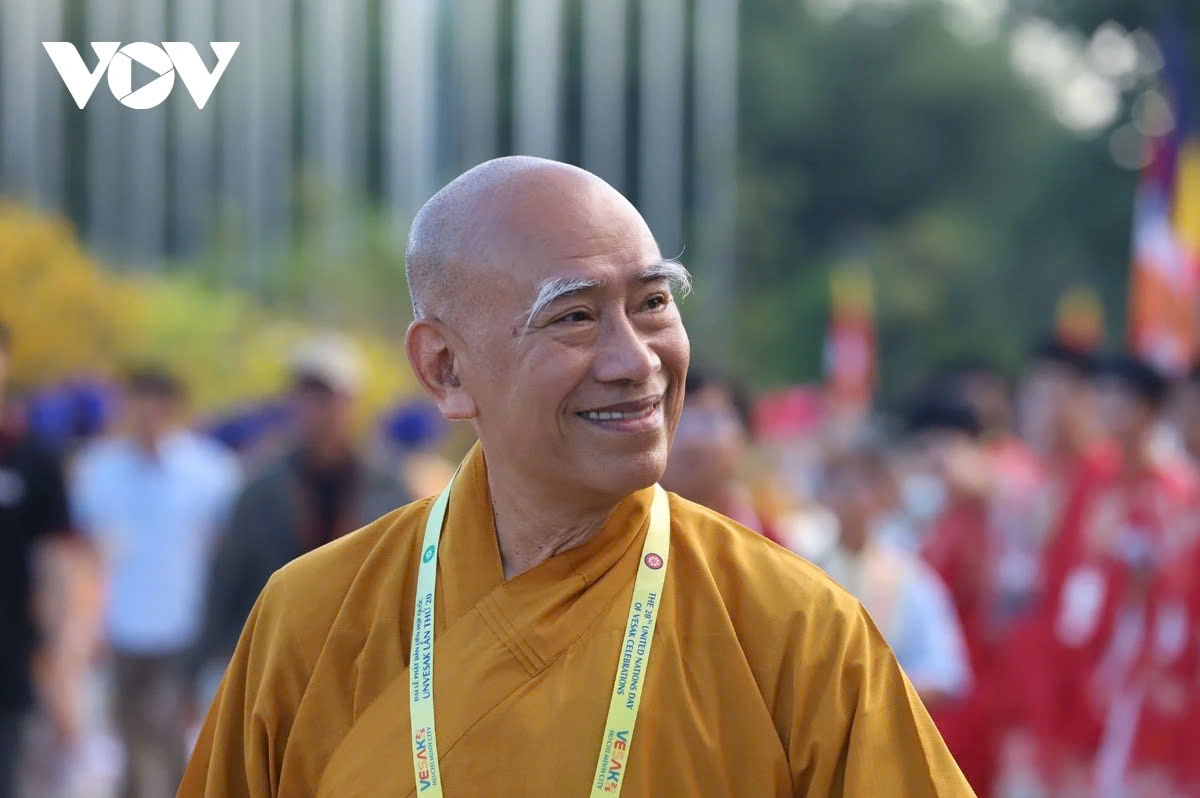 In addition to Buddhist delegations from various provinces across the country...