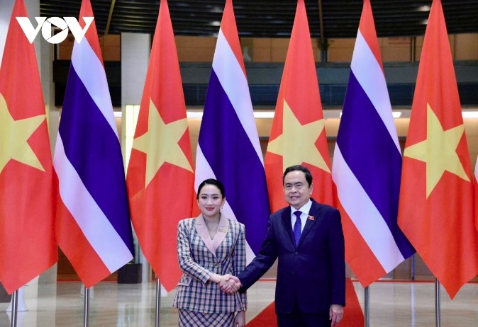NA Chairman Tran Thanh Man welcomes Thai Prime Minister Paetongtarn Shinawatra