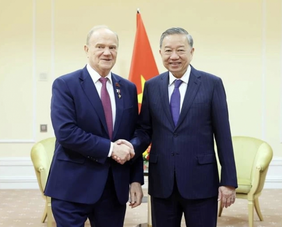 General Secretary of the CPV Central Committee To Lam (R) and Chairman of the KPRF Central Committee Gennady Zyuganov. (Photo: VNA)