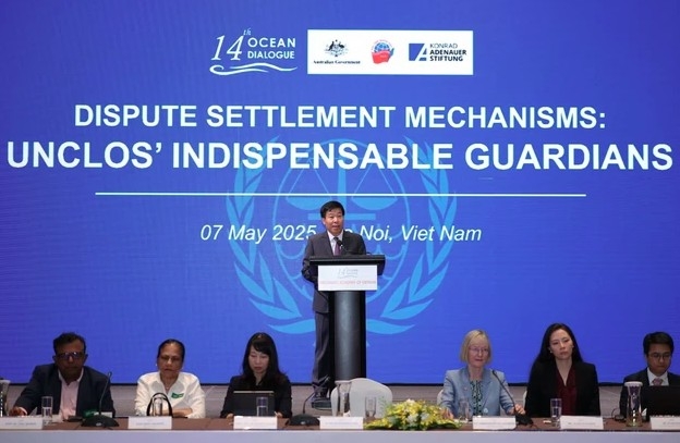 Deputy Minister of Foreign Affairs Nguyen Manh Cuong addresses the 14th Ocean Dialogue in Hanoi on May 7. (Photo: VNA)