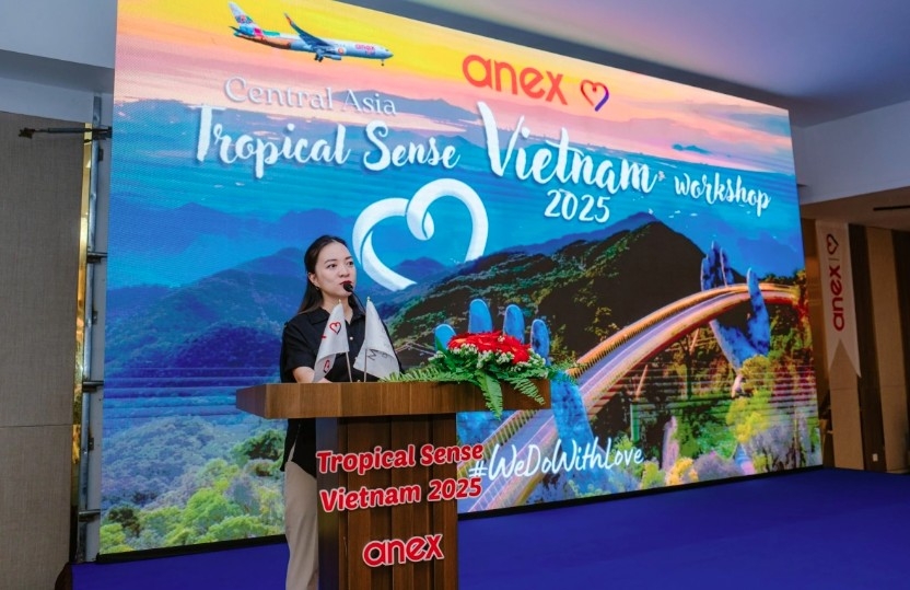 Nguyen Thi Hoai An, deputy director of the Da Nang Department of Culture, Sports and Tourism, addresses the event