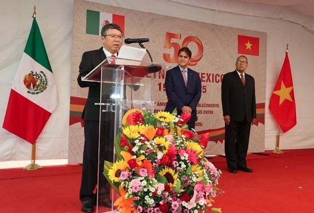 Vietnamese Ambassador to Mexico Nguyen Van Hai speaks at the event. (Photo: VNA)