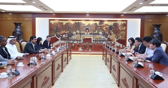 The working session between JMM Group of the UAE and the Ministry of Finance (Photo baodautu.vn)