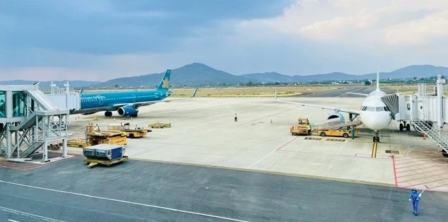 Lien Khuong International Airport in Lam Dong province will close for six months for runway and taxiway upgrades.