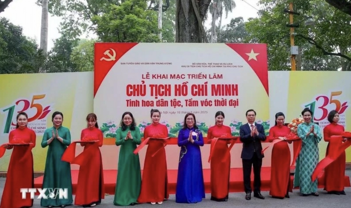 At the opening ceremony of the exhibition