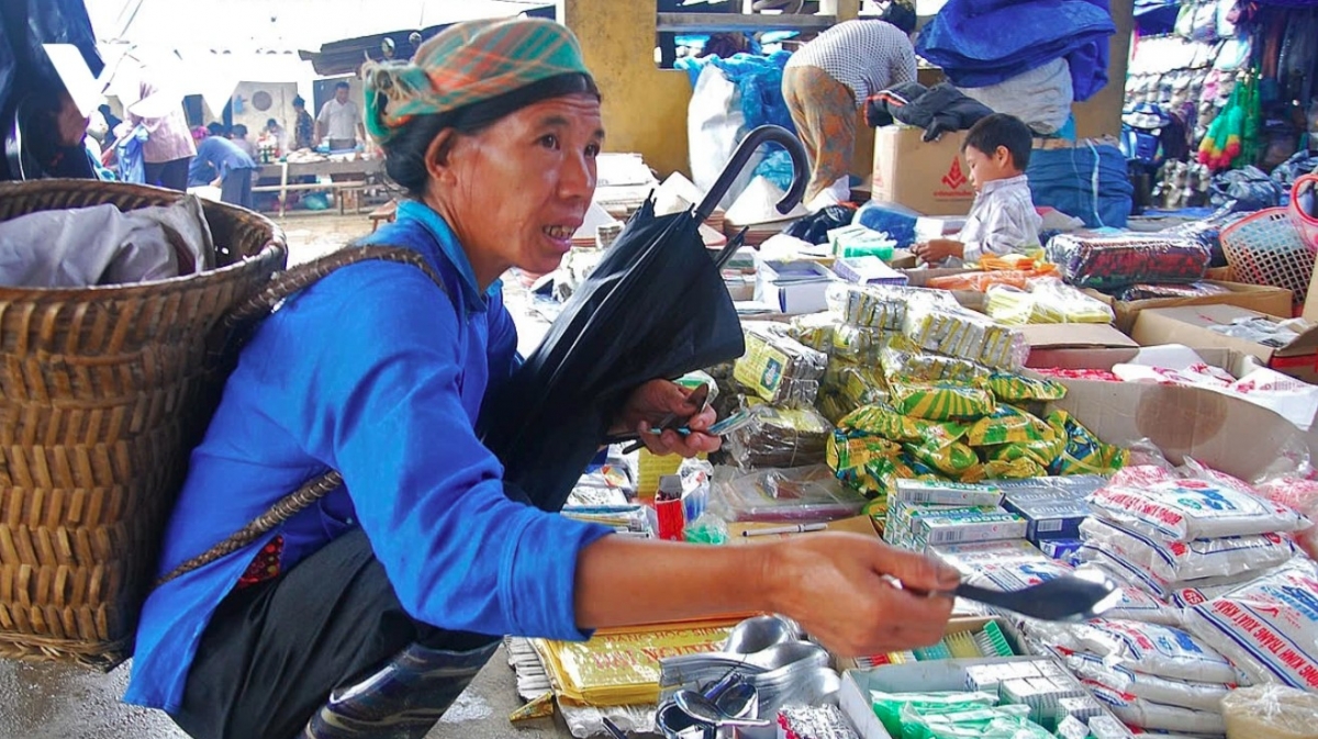 The market is a place for ethnic minorities to trade and exchange goods.