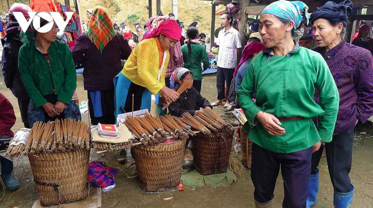 Pho Cao market is seen as an appealing destination for travelers who enjoy discovering local heritage.