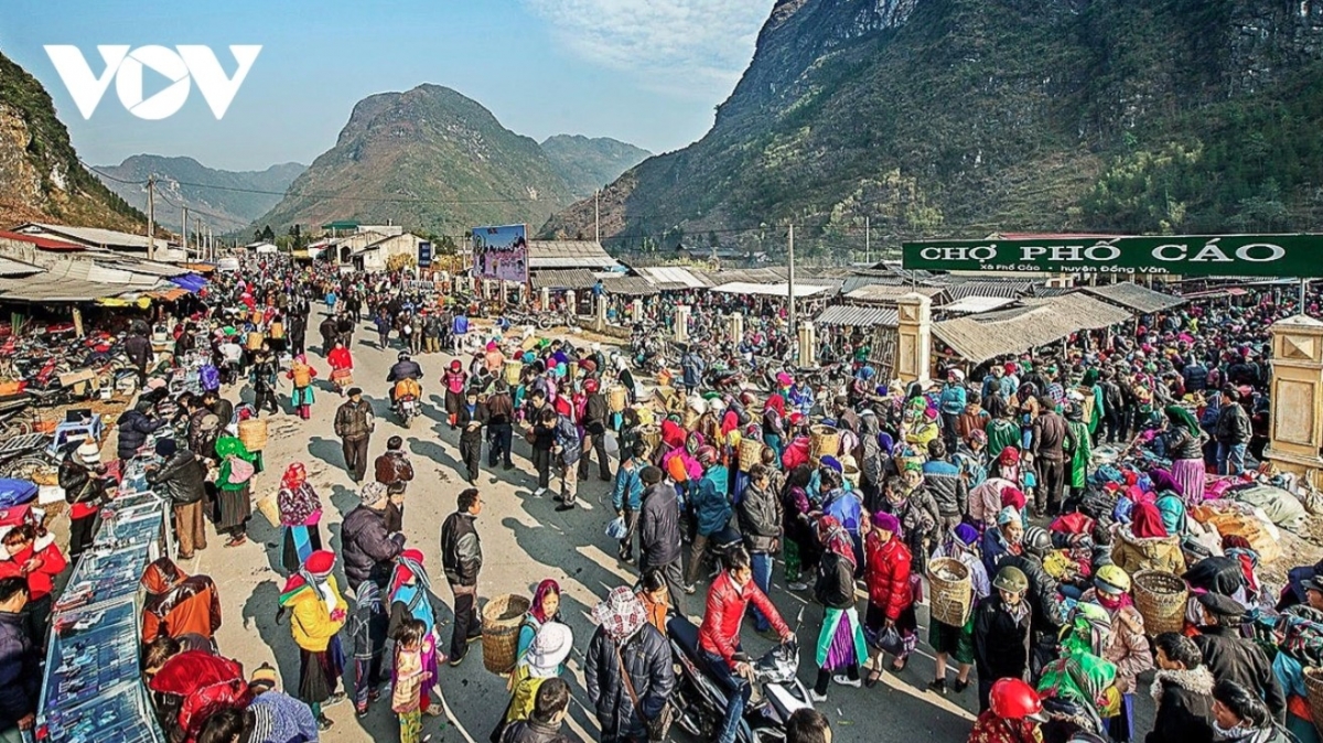 Pho Cao is a border commune home to ethnic groups such as the H’Mong, Hoa, Pu Peo, Kinh, Tay, Nung, and Giay.