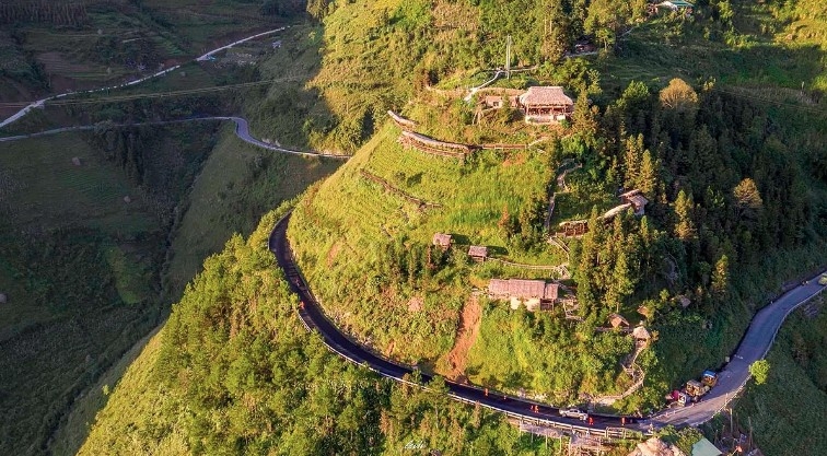 The northern mountainous province of Ha Giang attracts tourists thanks to its cool climate and pristine natural landscape