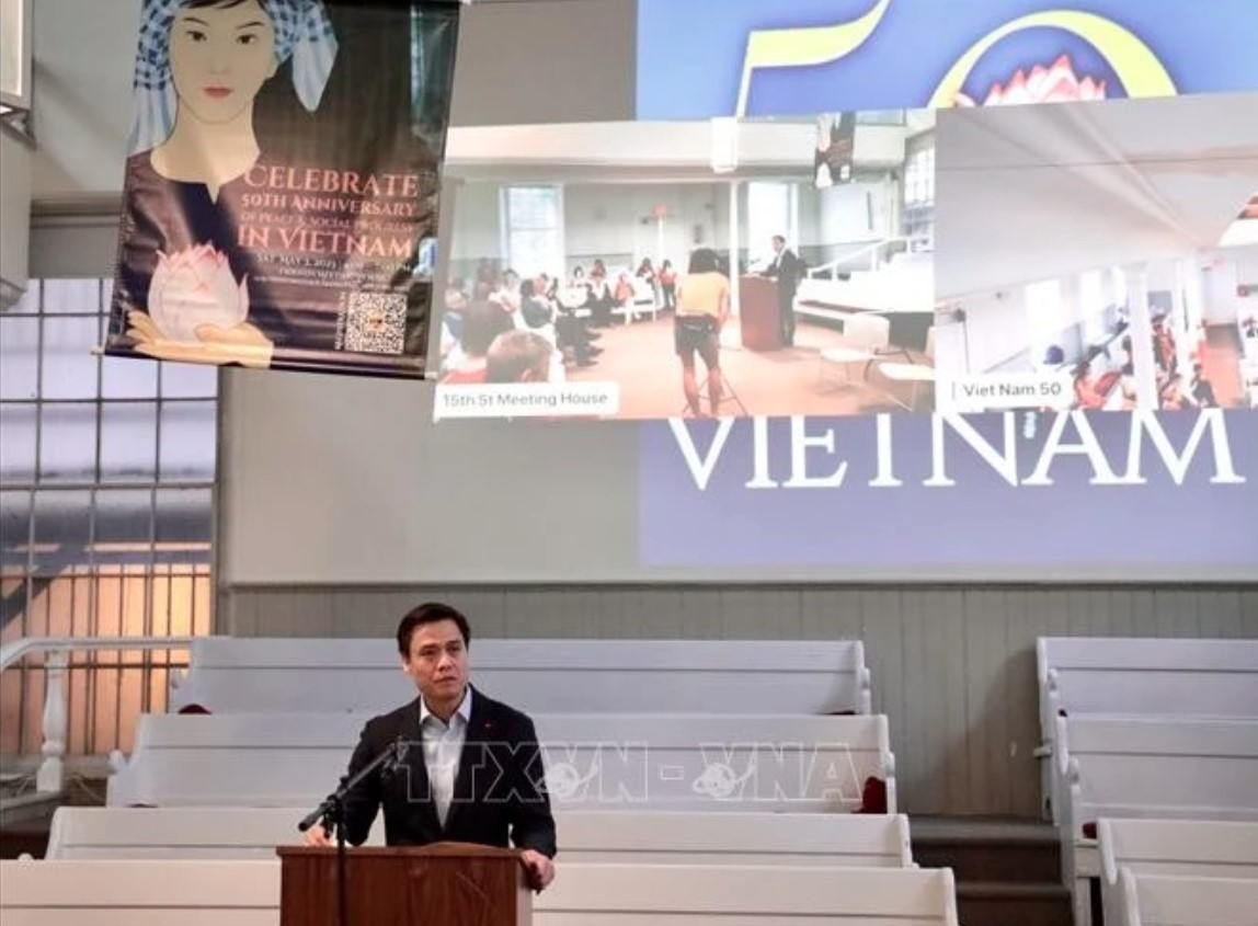 Ambassador Dang Hoang Giang, Permanent Representative of Vietnam to the UN, addresses the event "50th anniversary of peace and social progress in Vietnam".