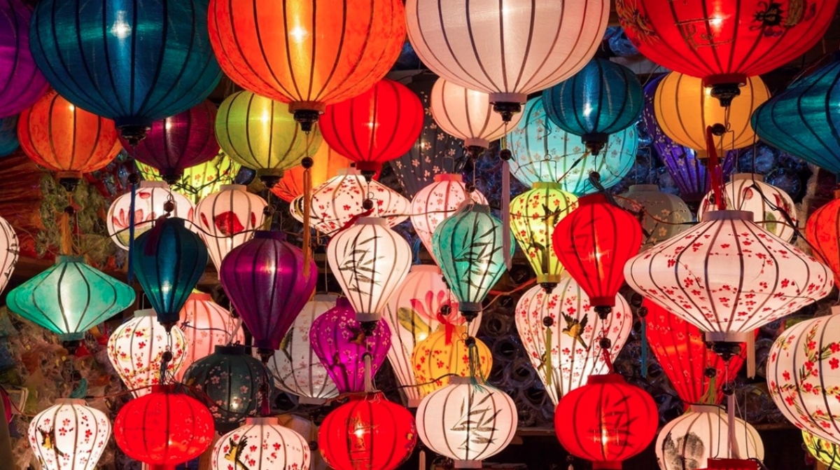 Hoi An comes first among Asia’s most enchanting lantern festivals. (Photo courtesy of Agoda)