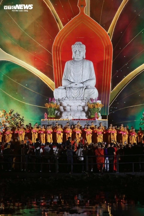Vesak 2025 is attended by more than 2,700 delegates, including 1,250 international delegates from 85 countries and territories worldwide.